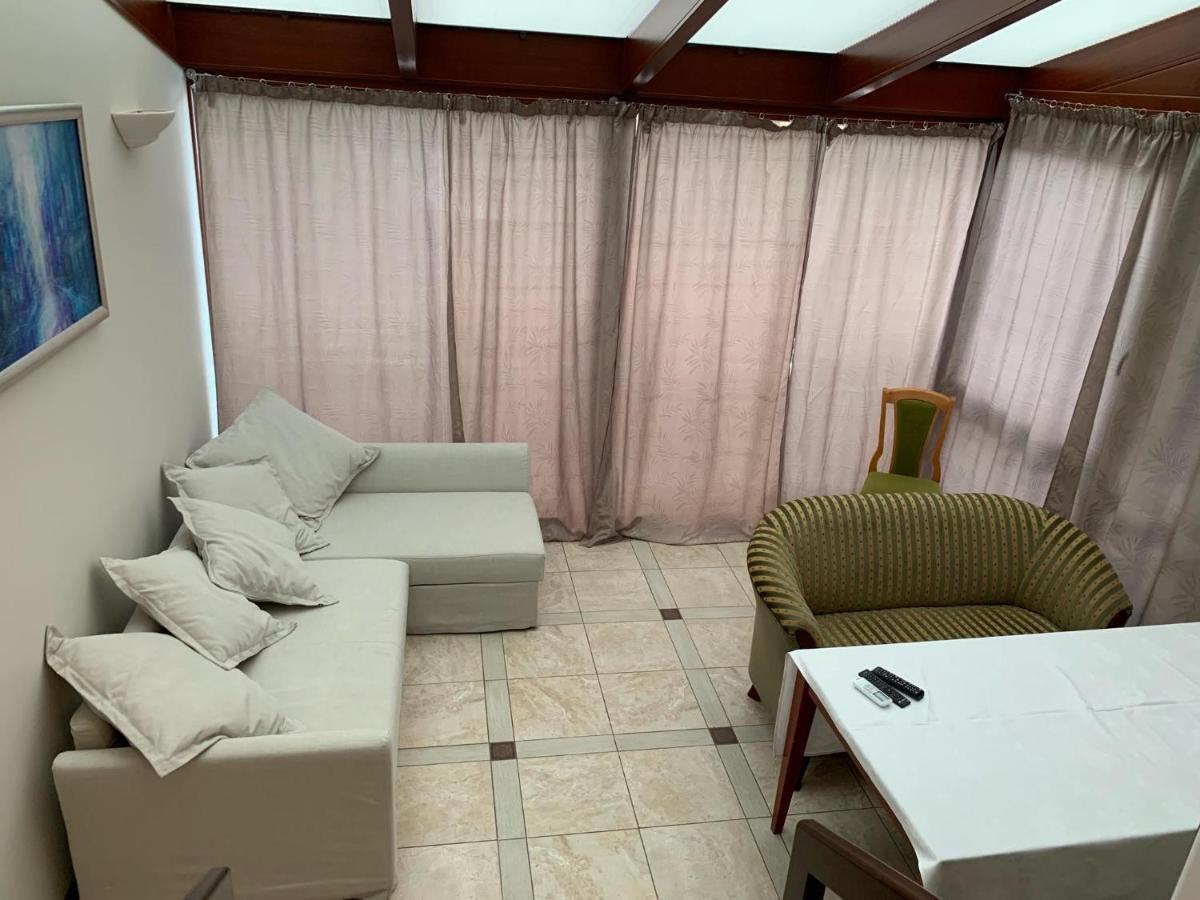 Apartamenty Superior W Rewalu Esterno foto